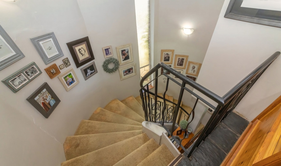 4 Bedroom Property for Sale in Wilgenhof Free State